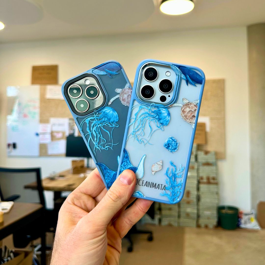 iPhone 16 pro Hülle - Schildkröte bunt - "Turtle & Friends" - nachhaltig