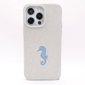 iPhone 15 Hülle - Seepferdchen weiß - "SeahorseTale" - nachhaltig