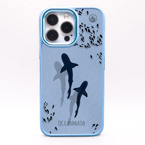 iPhone 15 Hülle - Hai blau - "Into the blue" nachhaltig