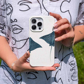 iPhone 11 Hülle - Ray weiß - "RayDance" - nachhaltig
